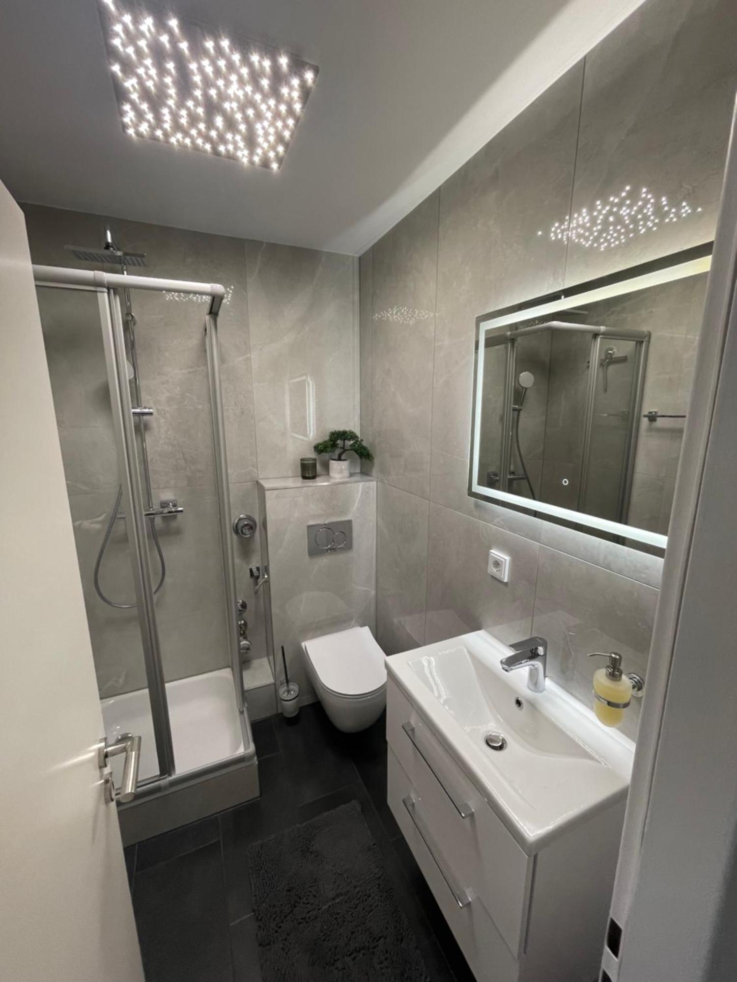 Exklusive Moderne Wohnung هاناو الماين المظهر الخارجي الصورة